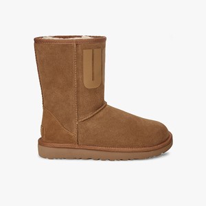 Ugg Classic Short Rubber Logo Klassiska Stövlar Dam Bruna (968413VKQ)